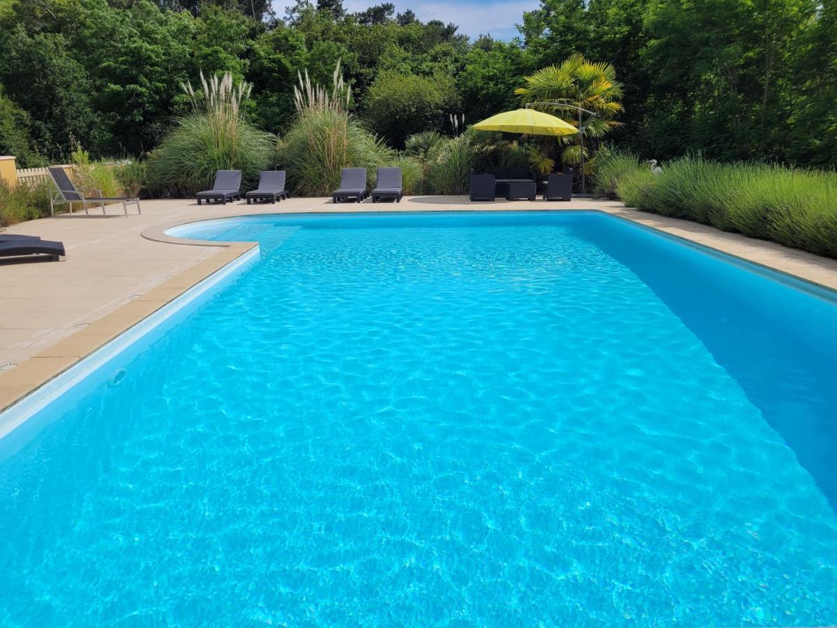 Вілла La Marviniere Saint-Bonnet-sur-Gironde Екстер'єр фото